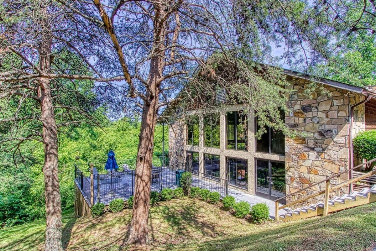 Pinecrest Townhomes-1King-2Queen Unit-Updated Pigeon Forge Exterior photo